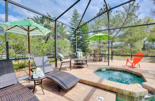 Briargrove House | The Lazy Lime-Hidden Mickey Scavenger Hunt-House near Disney-Pool & Hot tub!