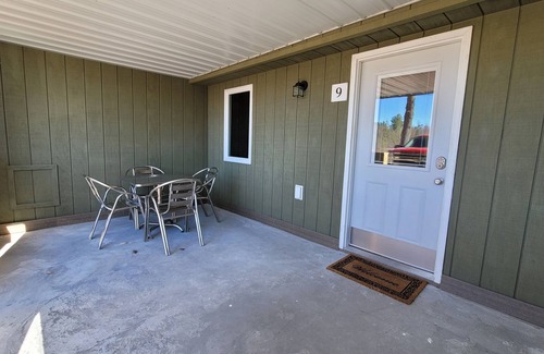 Interlochen Condo | The Leelanau Sleeps 4 Fiber Optic WI-FInClose to Traverse City Crystal Mountain