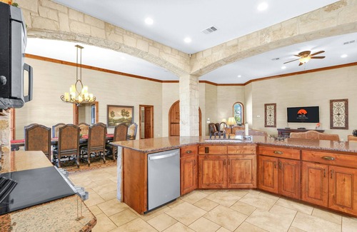 Johnson City House | The Light House I Pool, Hot tub, Views on 2001 Hill Country acres!