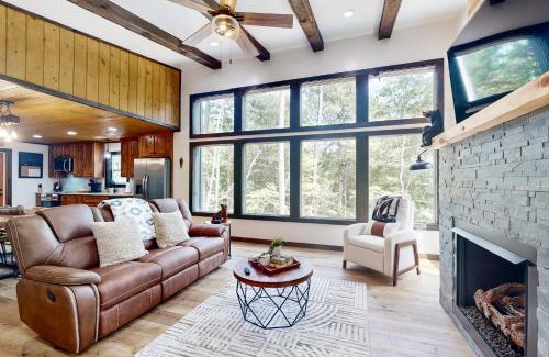 Ellijay House | The Lighthouse