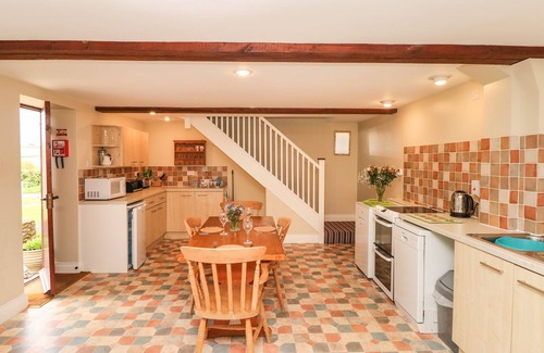 Colyton Cottage | THE LINNEY, pet friendly, country holiday cottage in Colyton