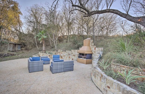 Castroville Cottage | The Little Alsatian House: 18 Miles to San Antonio