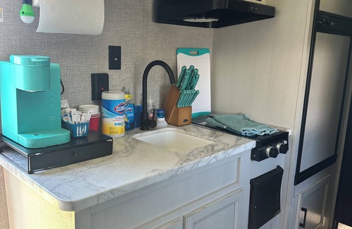 Oceano RV Rental | The Little Camper - Resort fee extra!