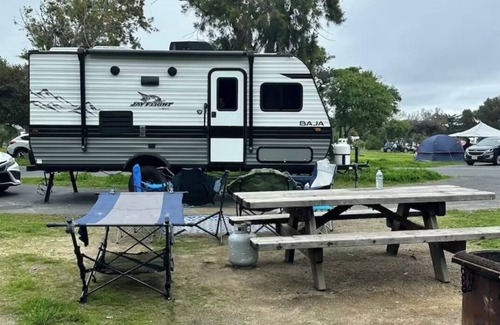 Oceano RV Rental | The Little Camper - Resort fee extra!