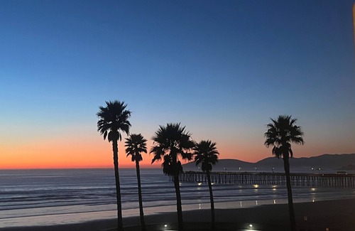 Oceano RV Rental | The Little Camper - Resort fee extra!