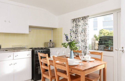 Rhosneigr Cottage | The Little Dolphins