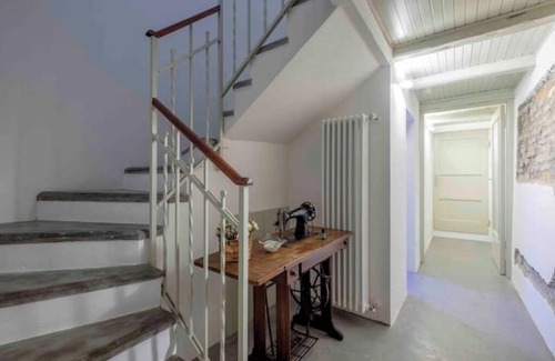 Ravenna House | The Little House in the Circle