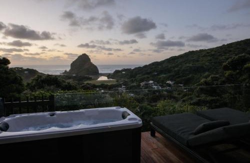 Piha House | The Little Louise's Luxury Romantic Retreat with Iconic Piha Views