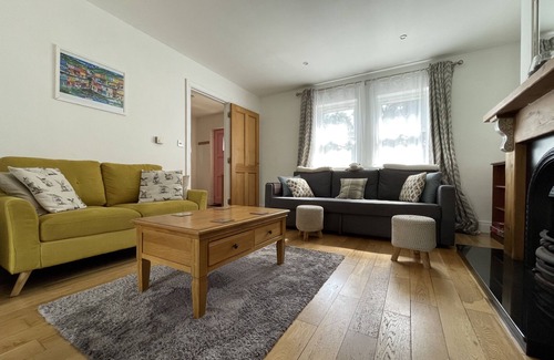 Kenmare House | The Little Nest. Spacious house in the heart of town