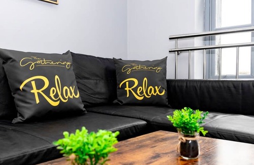 Wrexham Apartment | The Llangollen - Berwyn House Central Wrexham