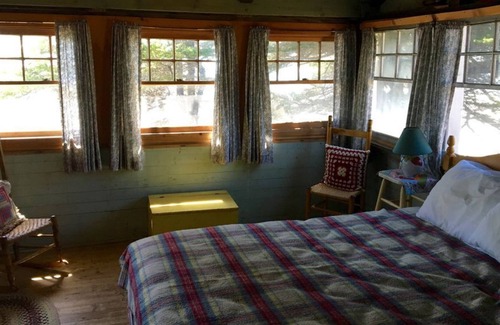 Port Clyde Cottage | The Lobster Trap Cottage - on the water - Port Clyde