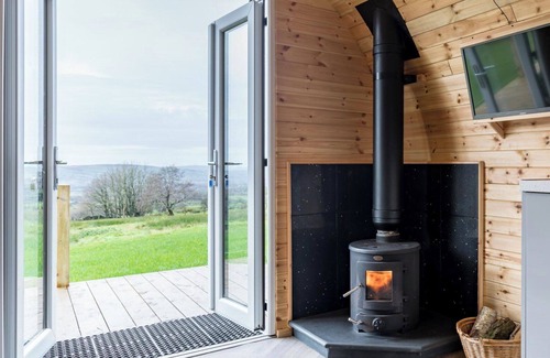 Leek Cabin | The Lodge at Brambles Farm - Sleeps 4, Hot Tub