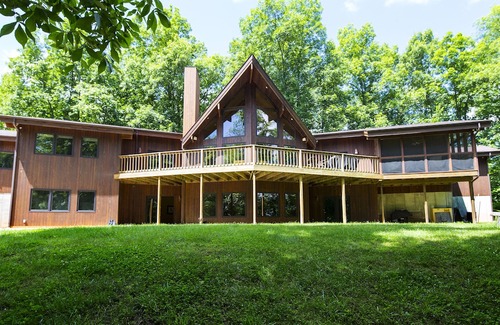 Athens Cabin | The Lodge at Double Play Ranch NEW SPECIALS FOR 2021!