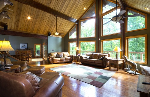 Athens Cabin | The Lodge at Double Play Ranch NEW SPECIALS FOR 2021!