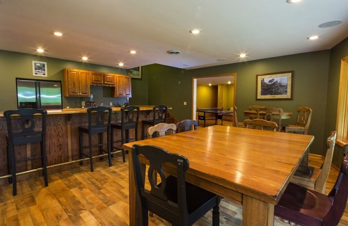 Athens Cabin | The Lodge at Double Play Ranch NEW SPECIALS FOR 2021!