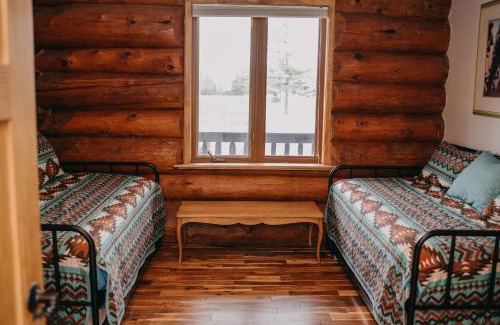 Lakeshore House | The Lodge at Lakeshore