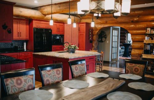 Lakeshore House | The Lodge at Lakeshore