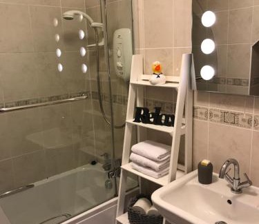 Almondbank Apartment | The Lodge
