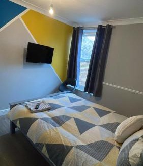 Portswood House | The Lodge on Lodge Road (Rayanara)