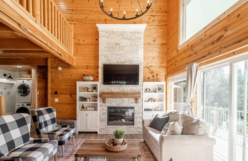 Cascade Cabin | The Lodge on Shore Drive