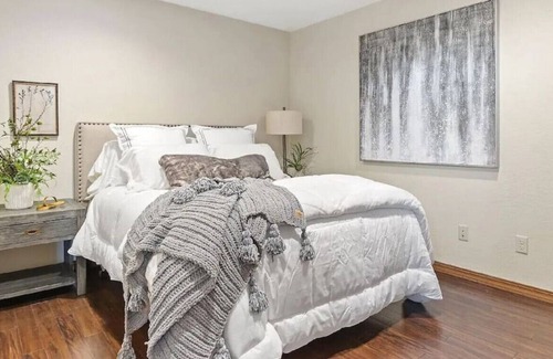 Sturgis Apartment | The Loft at Raz Hideaway Mountain Ranch!