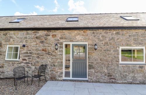 Mold House | The Loft