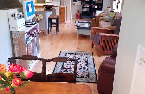 North Granby House | The Loft @ Lost Acres ~ A Peaceful Rural Escape on a Farm Winery!