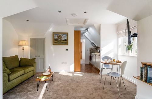 Chipping Campden Cottage | The Loft, sleeping 2 people in a perfect location for exploring the Cotswolds & Shakespeare's county