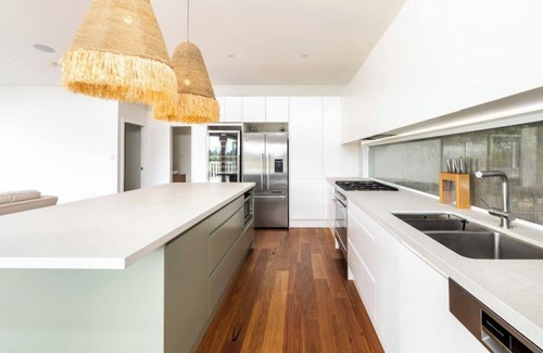 North Narrabeen House | The Lookout - Hamptons Treehouse