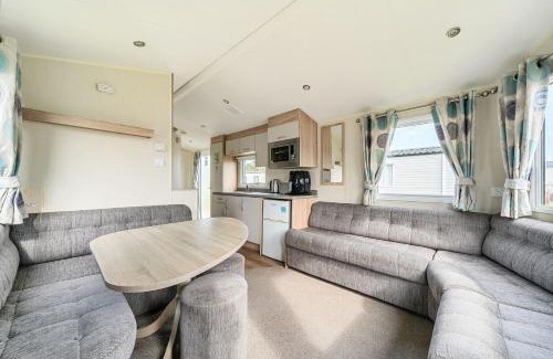 Hayling Island House | The Lookout - Hayling Island