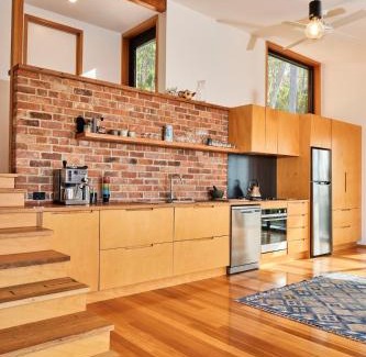 Eaglehawk Neck House | The Lookout House at Pirates Bay