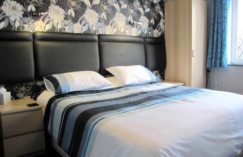 North Hykeham House | The Loudor