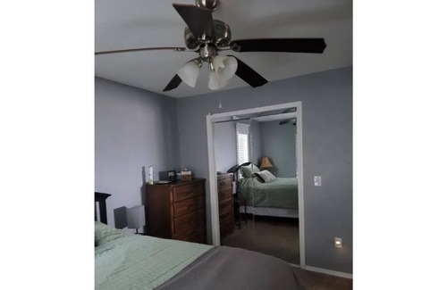 Sallisaw House | The Love Shack. Nice 1 bdrm home with fenced yard for your pet to enjoy