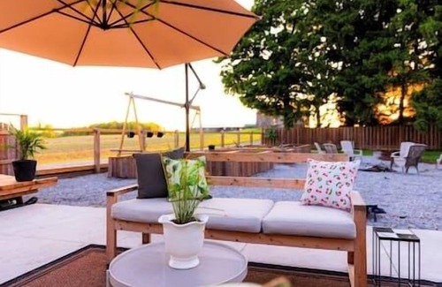 Caledonia Apartment | The Lower White House w/Hot Tub