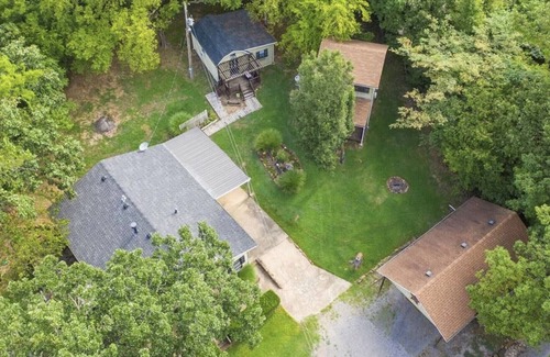 Hulbert Cabin | The Luck Cabins - Lakeside cabins in the woods!