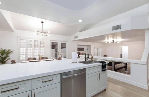 Silverado Ranch House | The Luxe Near the Strip w/Game Room and PS5!