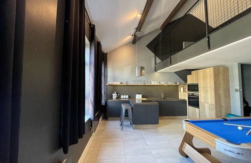 North Shore Apartment | The Luxury Penthouse by Sasco Apartments