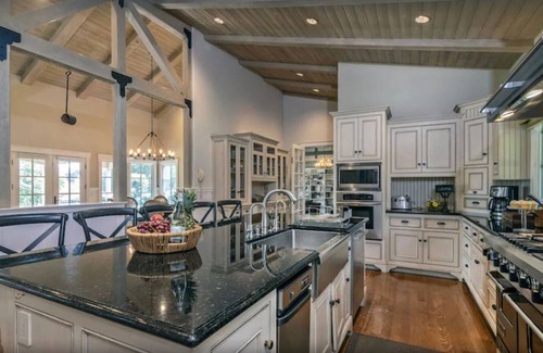 Santa Ynez House | The Magnolia Manor : Picturesque French Wine Country Estate - Great Location!