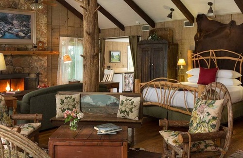 Cat Spring Apartment | The Magnolia Suite Escape to an Authentic Texas Ranch with Unique Activities!