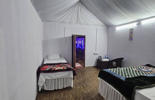 Naini Hotel | The Mahakumbh Vatika