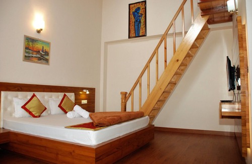 Kasauli Bed & Breakfast | The Majestic Cedar