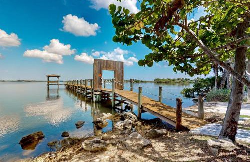 Cocoa House | The Manatee Cove - Side A