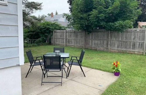 Niagara Falls Apartment | The Maria Two Bedroom LOWER, close to Falls & Casino!