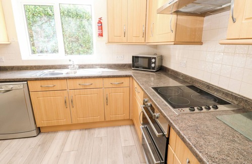 Coverack Cottage | THE MARINERS, family friendly, country holiday cottage in Coverack