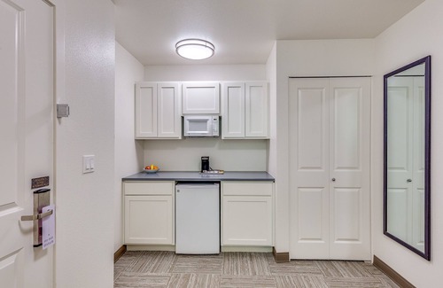 Bainbridge Island Hotel | The Marshall Suites