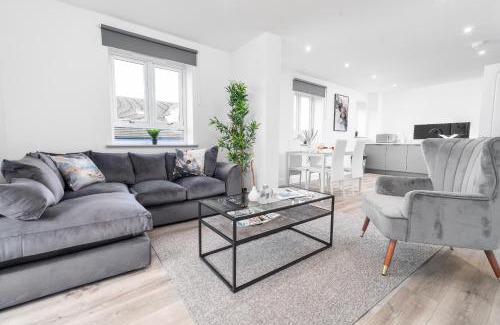 Smethwick Apartment | The Marson's Collection - 2 Bedroom Apartment - Balcony - Secure Parking - 4MC