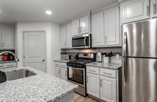 North by Northwest House | The Maven - 3BR/2BA - New Home