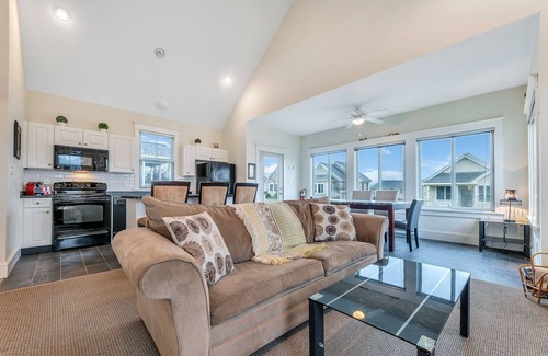 Cherry Valley House | The Meadowlark - 115 Butternut