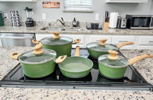Southeast Houston Apartment | The Melanated Way, 2BR 2BA | NRG Med Center South