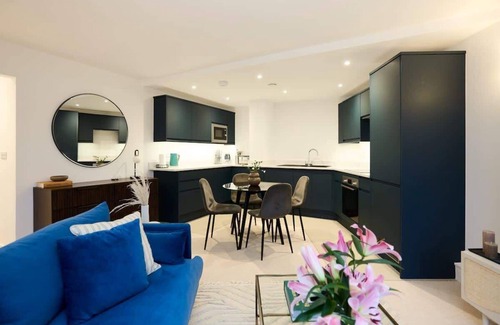 South Norwood Apartment | The Melbray Escape - Trendy 2BDR Apartment